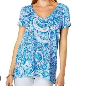 Lilly Pulitzer shirt. Size small. Worn once. No stains or flaws